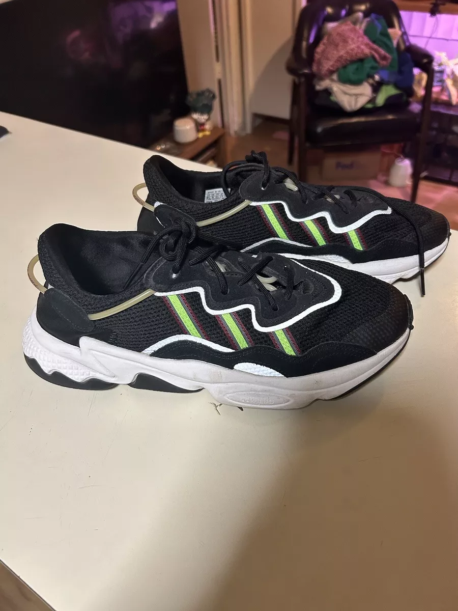 Ozweego top solar green
