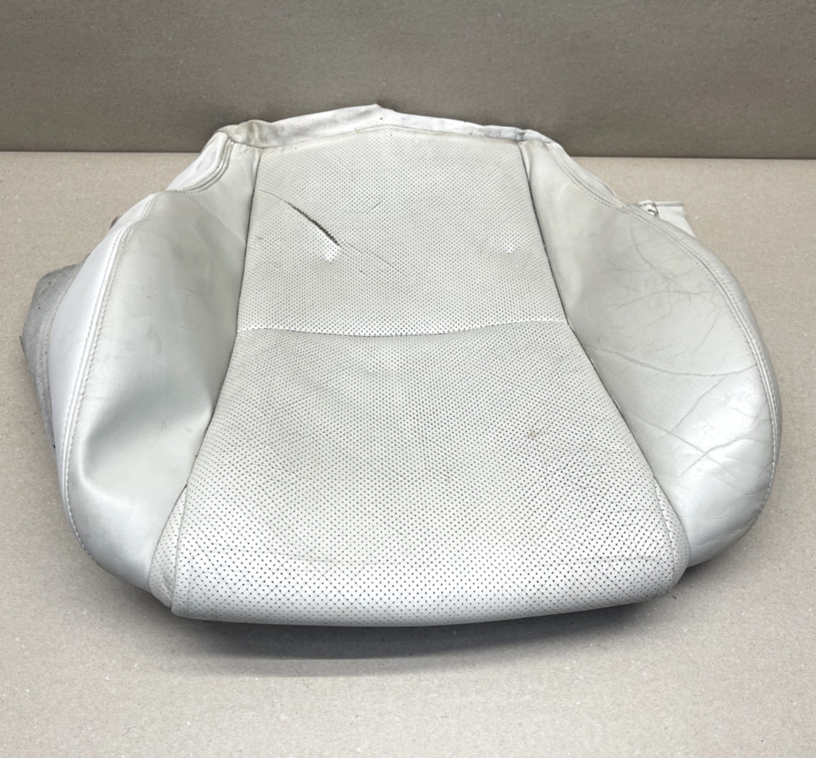 10-11 LEXUS IS250C IS350C FRONT LEFT SEAT LOWER CUSHION COVER OEM 71072-53810