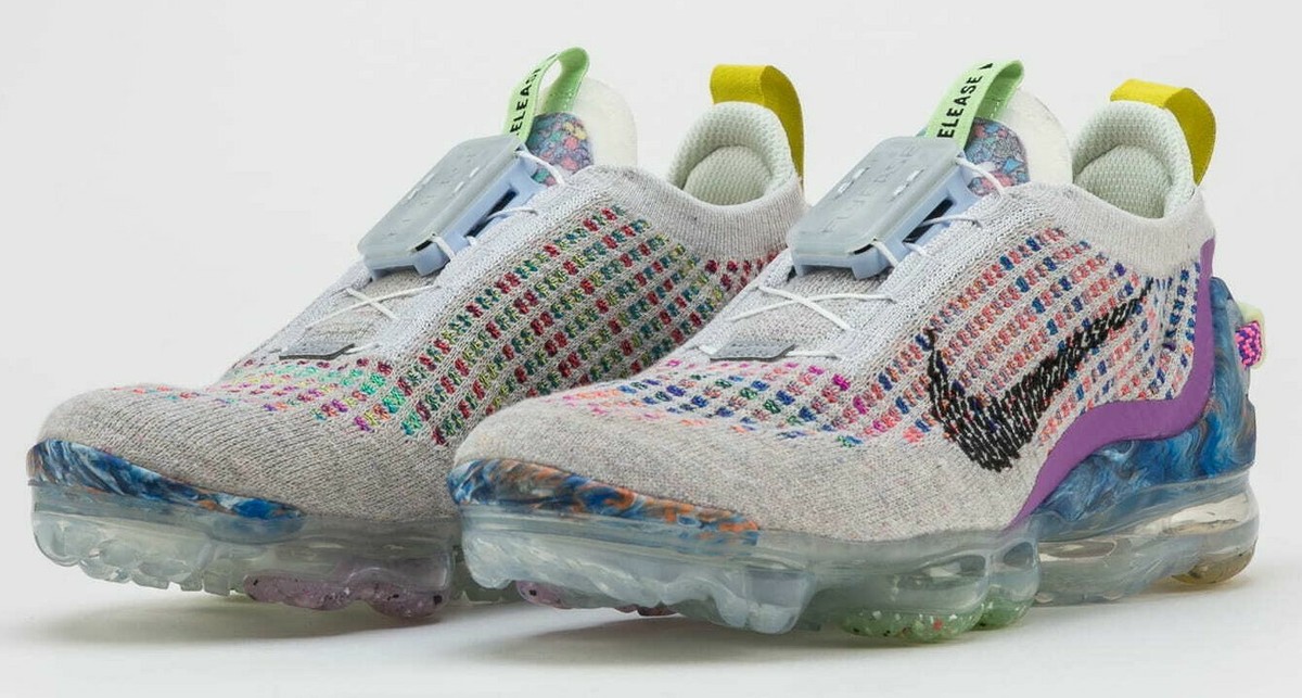vapormax pure platinum multicolor