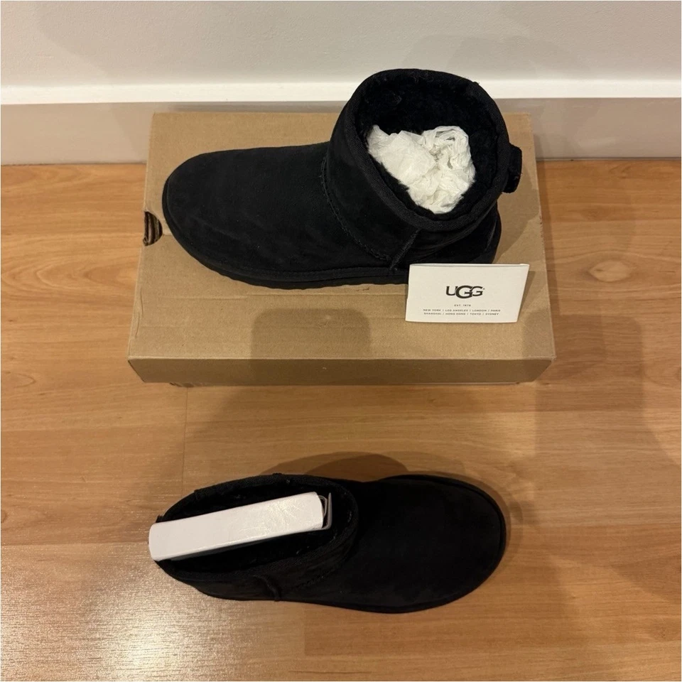 UGG Classic Mini, photo 1 sur 5