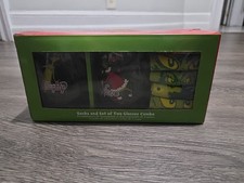 Christmas Grinch Gift Set 5 pairs of Socks and 2 Tumbler Glasses NEW