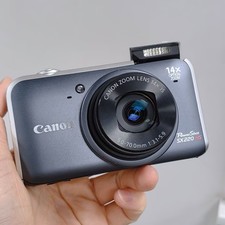 Canon PowerShot SX220 HS 14.1MP 14x Optical Zoom Digital Camera -95 New
