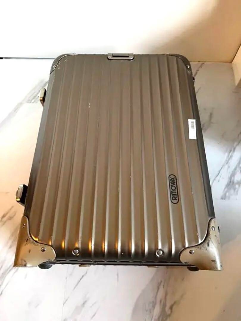 RIMOWA Suitcase RIMOWA Suitcase