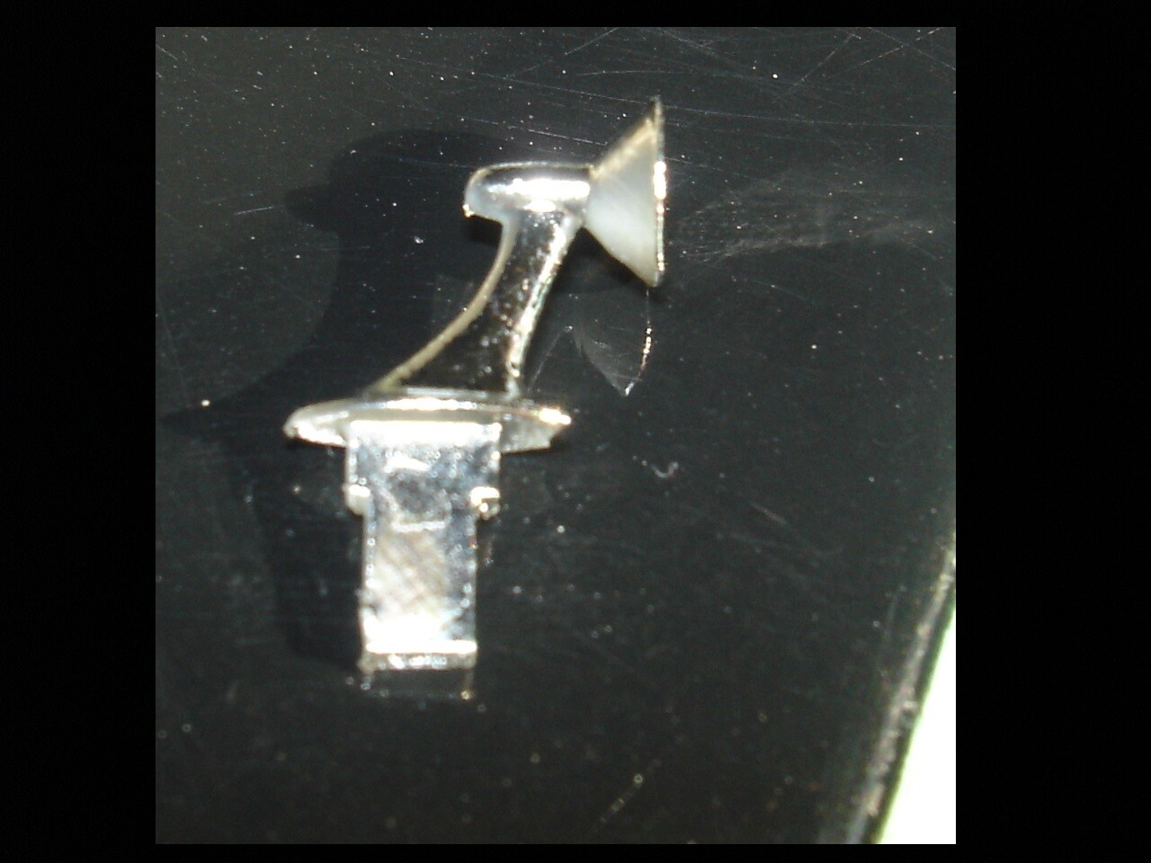 Picture 2 of 4