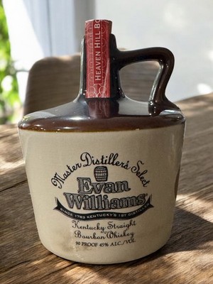 Evan Williams Kentucky Bourbon Whiskey Master Distillers Jug Empty Earthstone