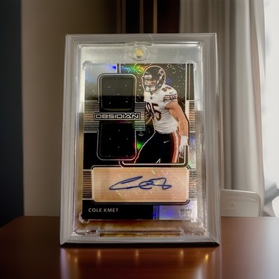 2020 Panini Obsidian - Cole Kmet ROOKIE JERSEY PATCH AUTOGRAPH /99 - Bears