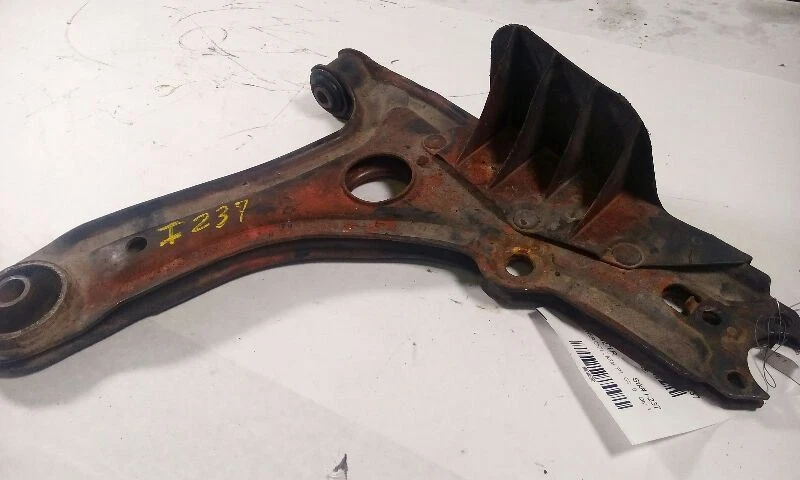 93-99 Volkswagen VW Jetta brazo de control inferior derecho VIN H 8º dígito Foto 2 de 4