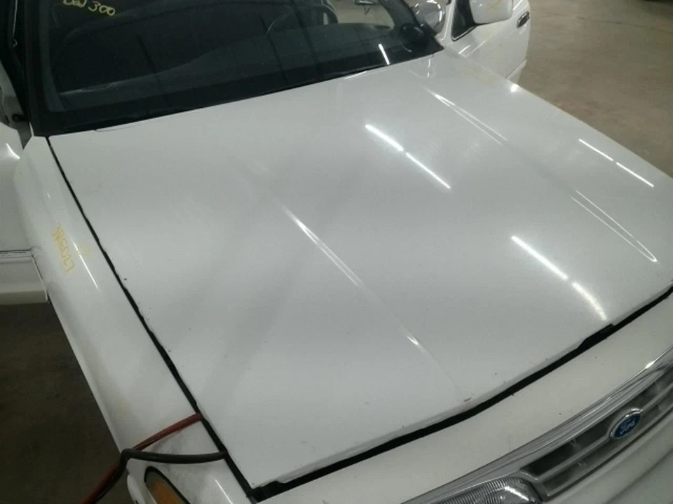 Hood Fits 92-97 CROWN VICTORIA 104852065 Foto 2 de 4