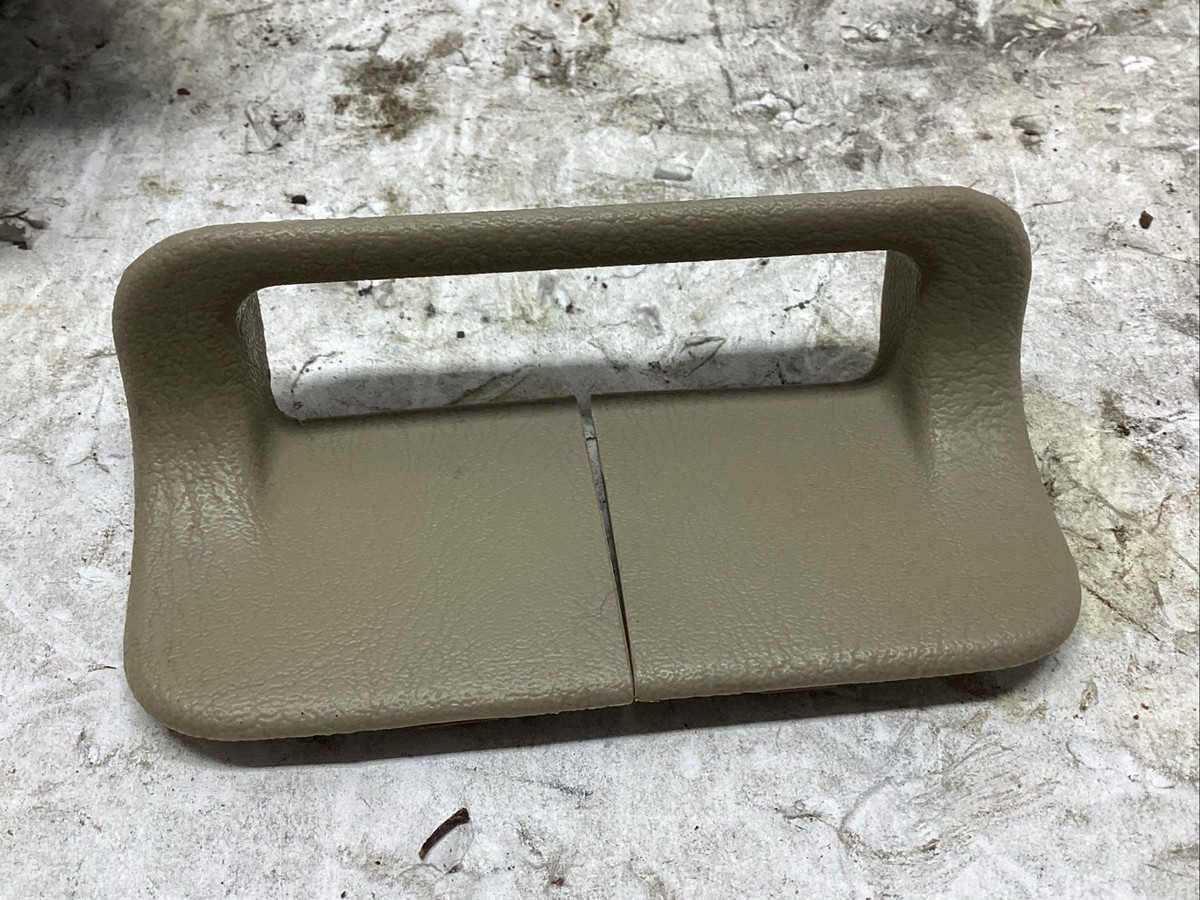 00-05 Ford Excursion OEM 3rd Row Seat Belt Plastic Clip Housing