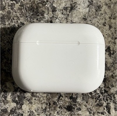 Used Apple AirPods Pro 2 White w/ Earbuds w/ Charging Case, ANC, + usb-c charger