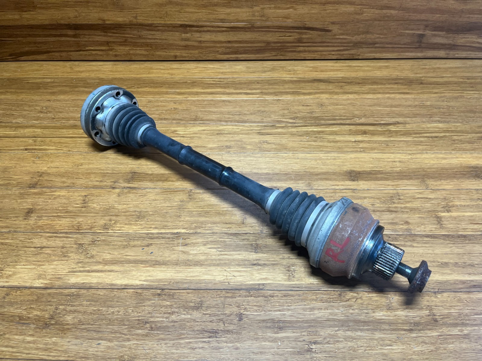 Audi R8 2018-2023 Rear Left Axle shaft P/N 4S0501203B