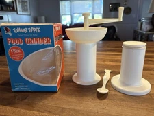 Tommee Tippee Vintage Baby Food Grinder Manual Operation