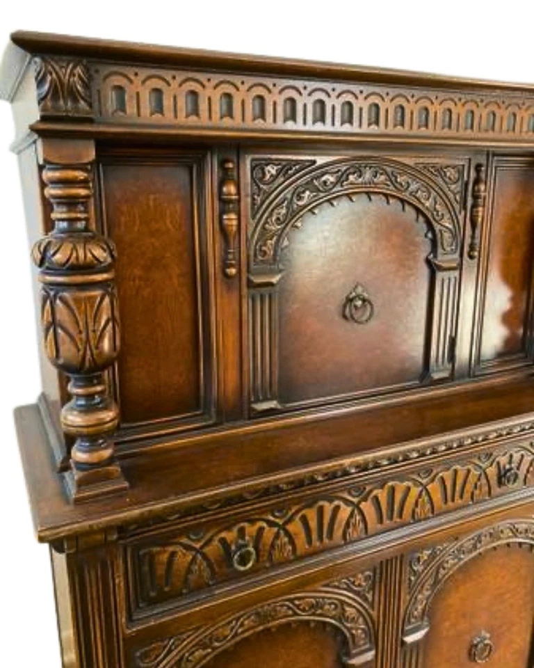 Armario antiguo estilo jacobino China Hutch Foto 2 de 4