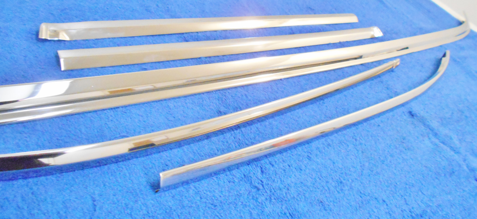 196568 Mustang Fastback Coupe Shelby ORIG WINDSHIELD TRIM MOLDINGS SET