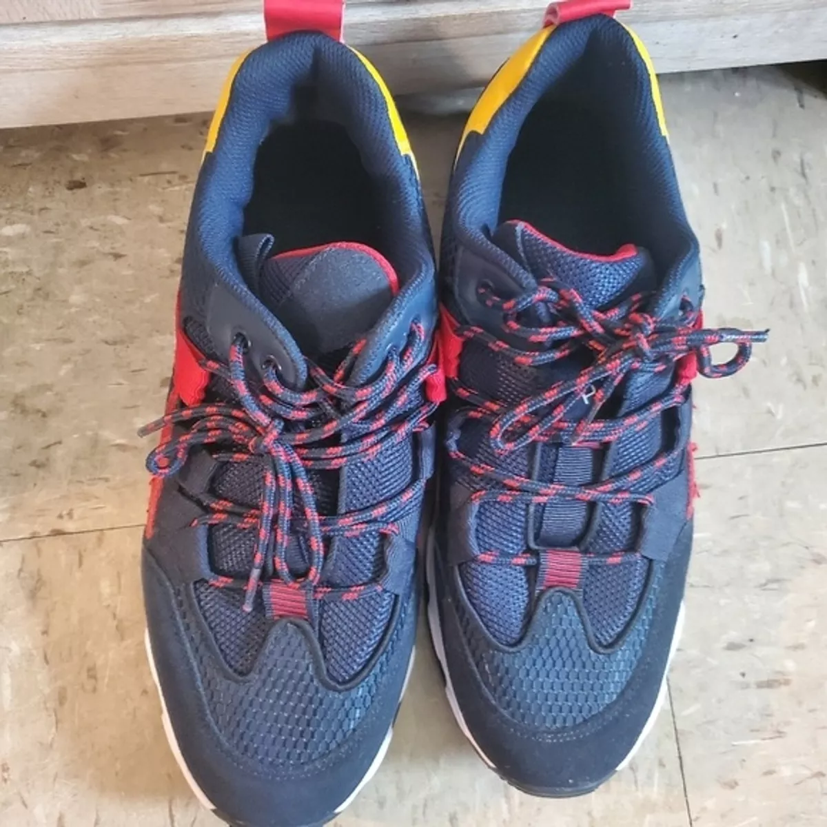 Tommy hilfiger geo best sale sneaker