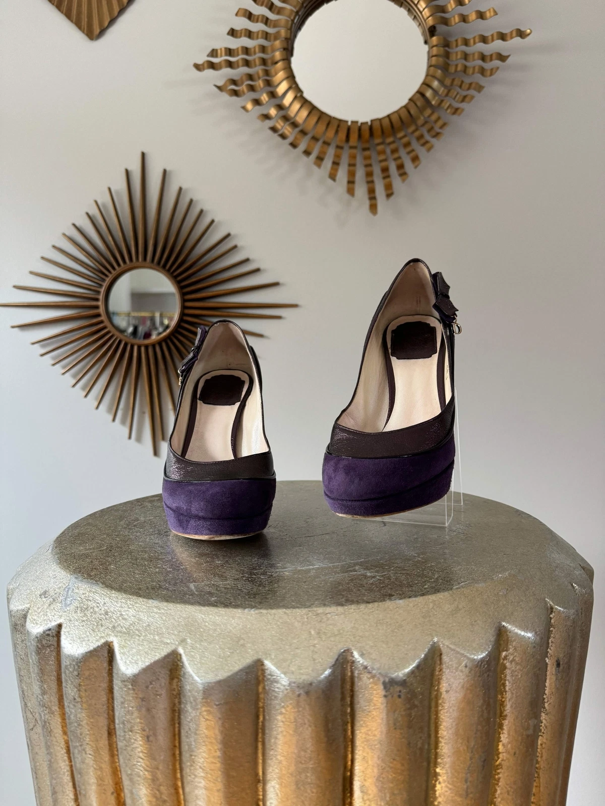 DIOR   Escarpins en daim violet déco