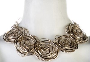 Authentic Vintage Christian Dior Gold Plated Rose Collar Necklace