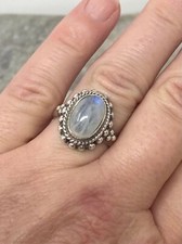 Sterling Silver Rainbow Moonstone 7gm Detailed Band Ring Sz 7.25