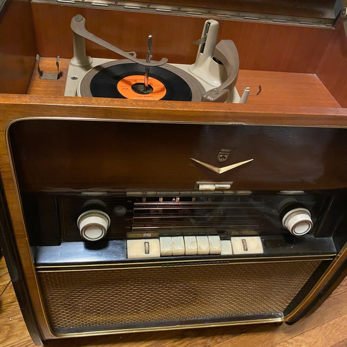 1957-1958 Grundig Majestic 7000 Radio/Phono Receiver Vintage Wood