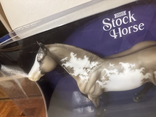 New Breyer Stock Horse #10321 75th Anniversary Smart Chic Olena Pinto - Picture 4 of 15