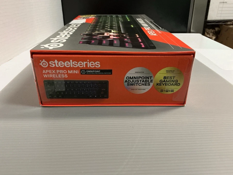 SteelSeries - Apex Pro Mini 60% V2 Wireless Mechanical OmniPoint Adjustable H... - Image 2 of 4