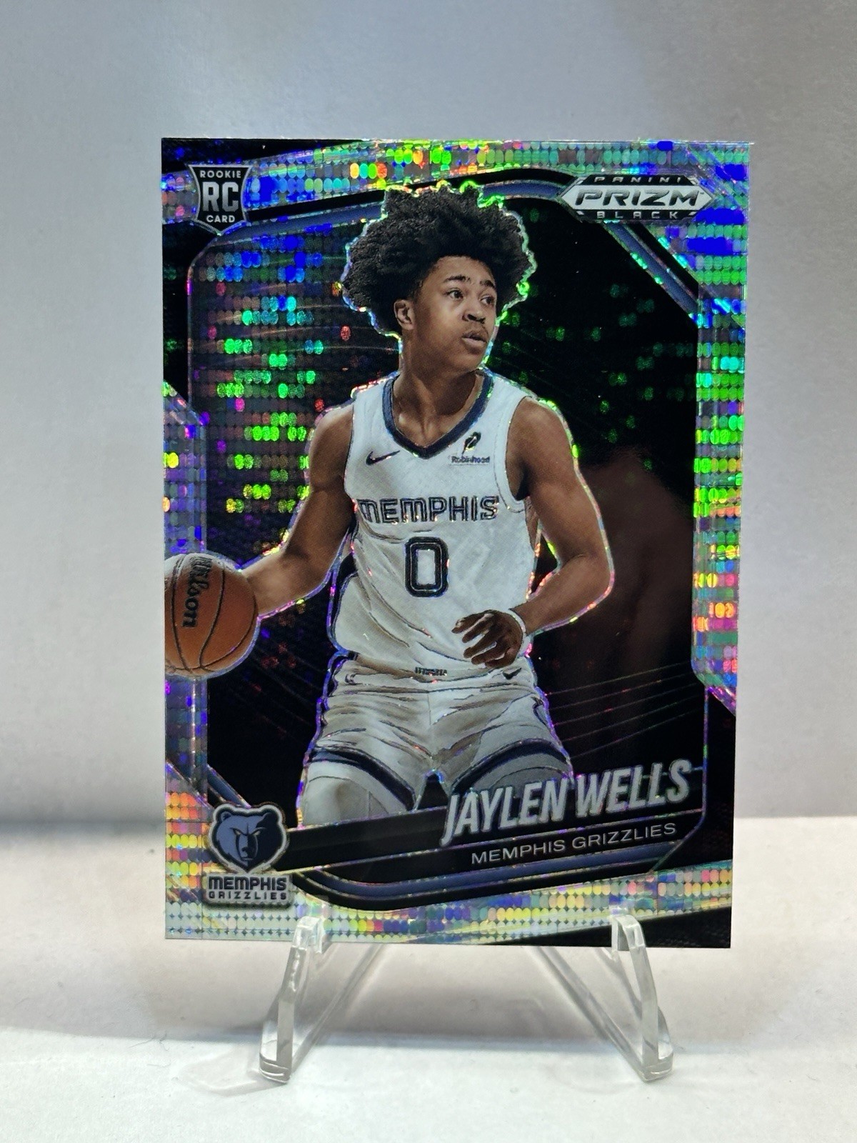 2024-25 Panini Prizm Black - Jaylen Wells, Jaylen Wells #34 Pulsar Prizm (RC)