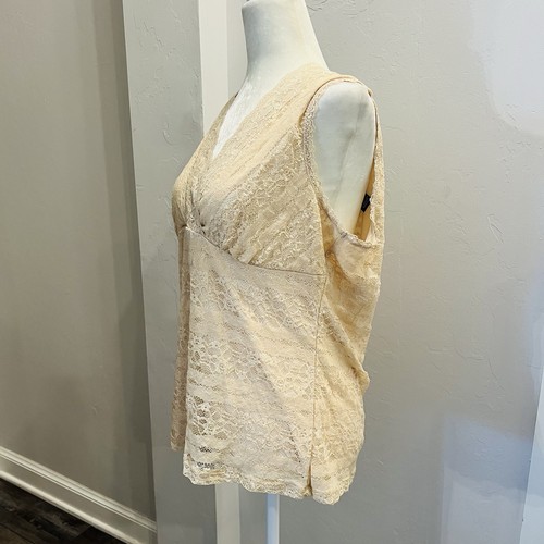 New York & Company Stretch Cream V Neck Lace Top Size XL (A0125) - Picture 2 of 7