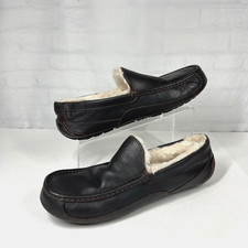 UGG Men's Ascot Leather Slipper Moccasin Men  s size 11 Brown Dark 5379