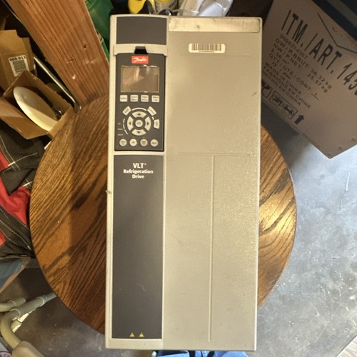 Danfoss VLT Refrigeration Drive VFD 18.5KW/ 25HP 3x380-480V 3-Phase 34/31A