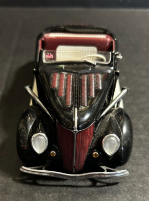 DANBURY MINT 1936 FORD HOT ROD 1:24 Scale Diecast Car IN ORIGINAL