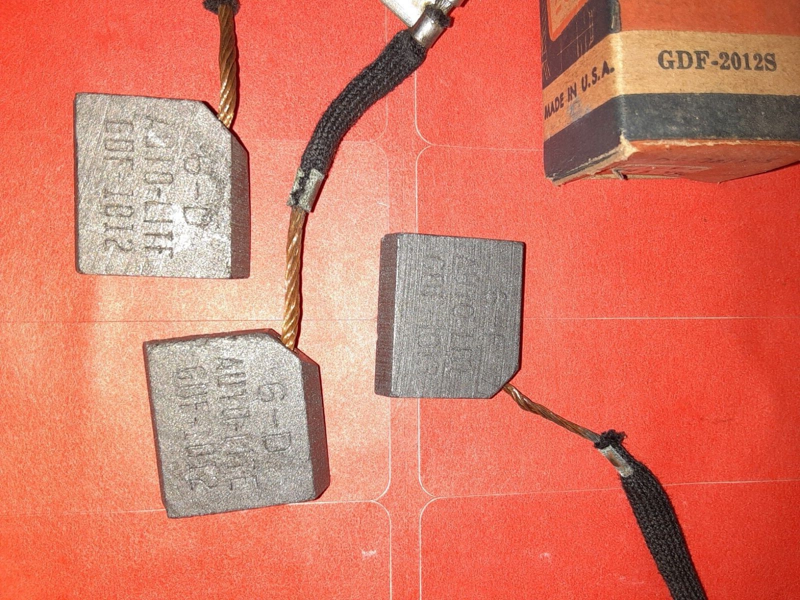 GENERATOR BRUSH SET & BUSHING 38 39 40 41 HUDSON HUPMOBILE PLYMOUTH