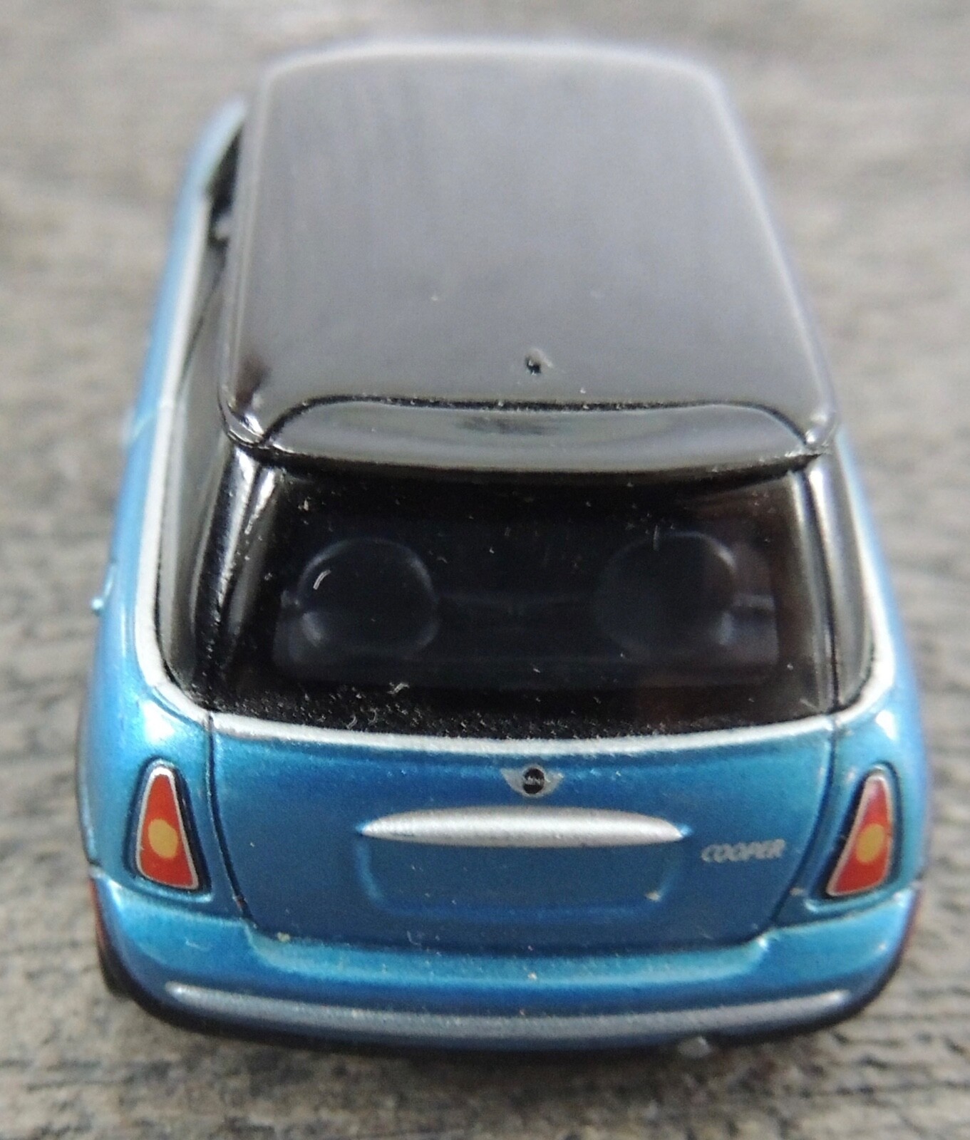 Picture 5 of 6
