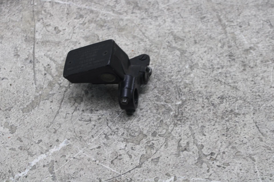 99-07 SUZUKI HAYABUSA GSX1300R GSX 1300 OEM FRONT BRAKE MASTER CYLINDER 24F L11 - Image 4 of 4