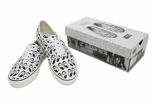 vans era mooneyes