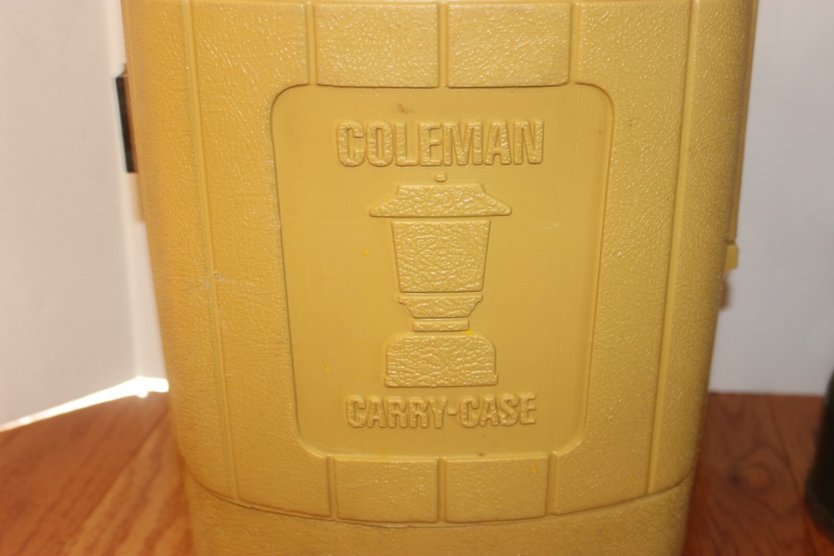 Coleman 220K イエローランタン キャリーケース付き Coleman 220K イエローランタン キャリーケース付き - メルカリ