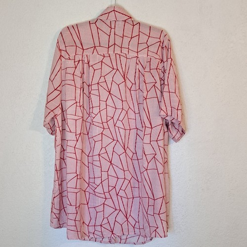We Be Bop Shirt Women's Size 0X Wearable Art Abstract Linear Red White S/ Sleeve - Picture 6 of 7