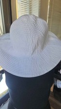 Womens Sun Hat White Wide Brim NWOT Perfect C...