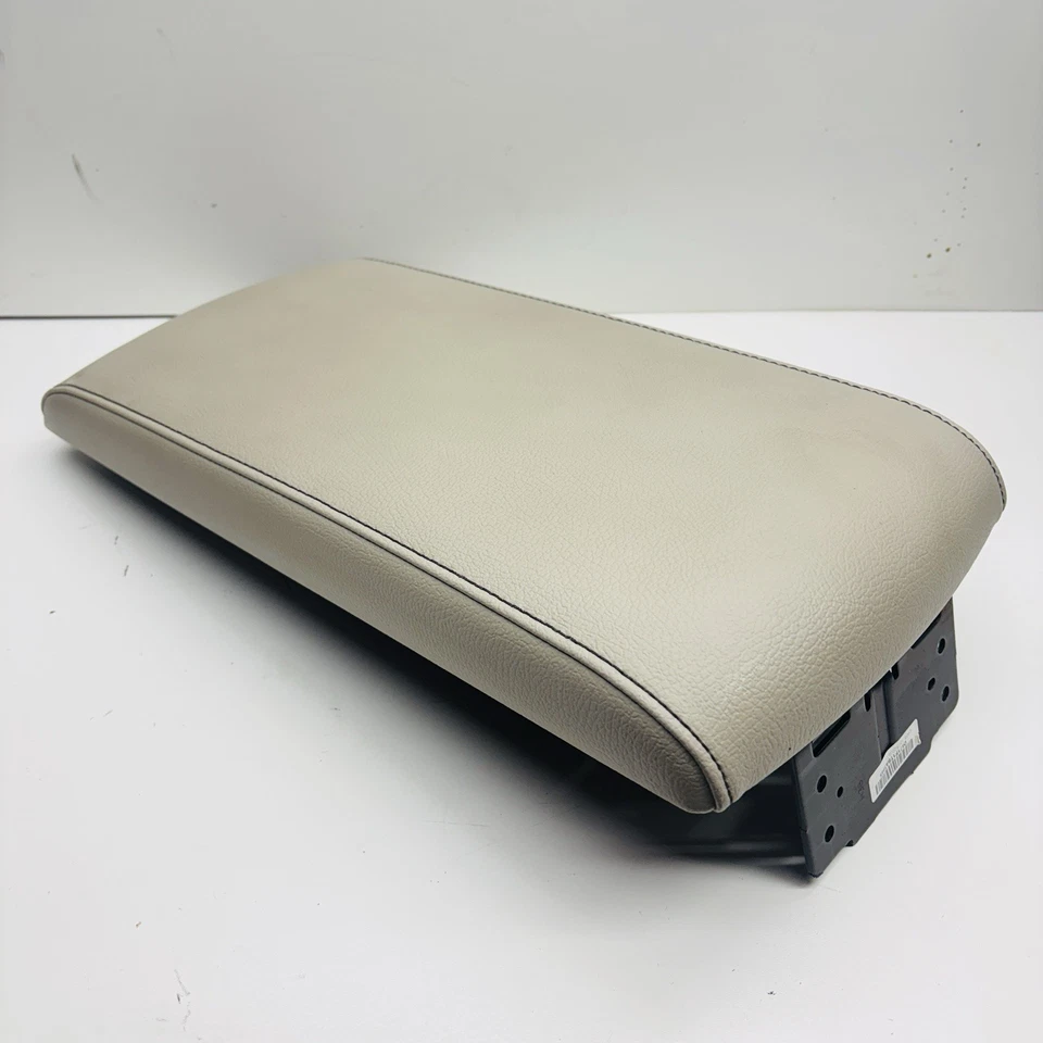 2009-2012 OEM Ford Flex центральная консоль кожаный подлокотник крышка (бежевый) - Изображение 3 из 4