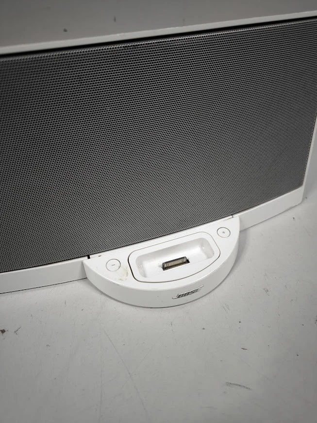 Bose SoundDock Digital Music System - For Parts, Not Working - Image 4 of 4