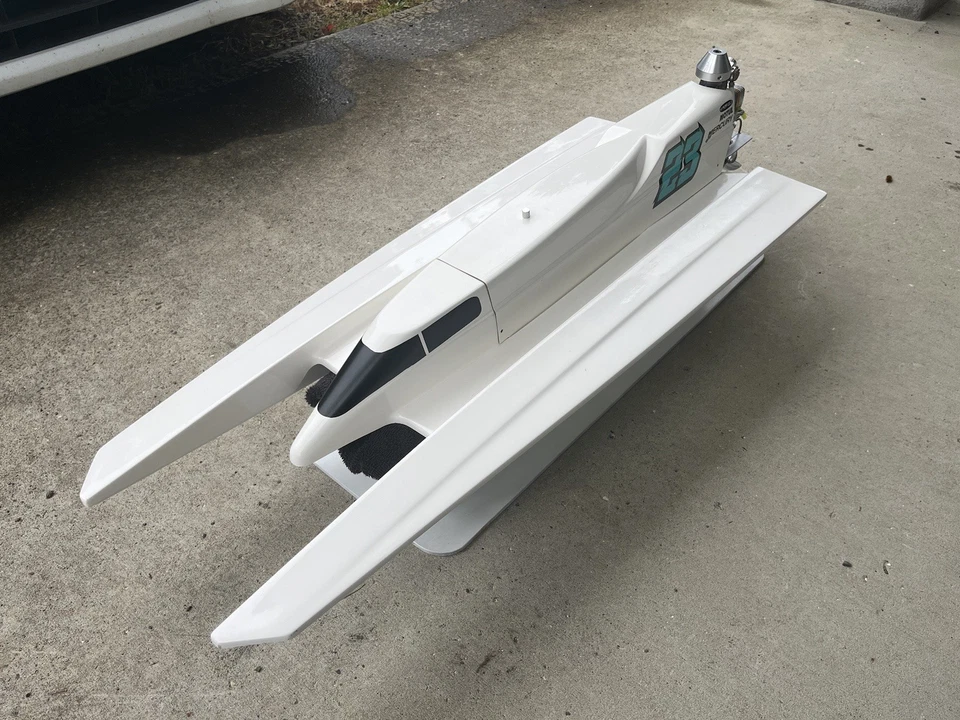 Leecraft XT460 RC Barco Túnel Casco Nitro Hidroplano K&B 7,5 cc Fueraborda Foto 2 de 4