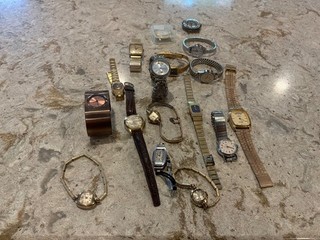 grandmas old watches selling as parts none tested