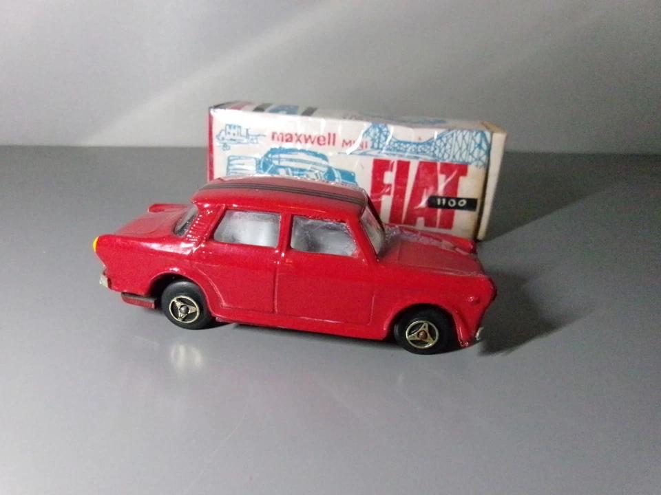 MAXWELL Fiat 1100 scale 1/43 Made in India - Immagine 2 di 4