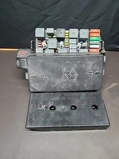 Fuse Box Engine Fits 05-06 CHEVY EQUINOX Includes Cover!