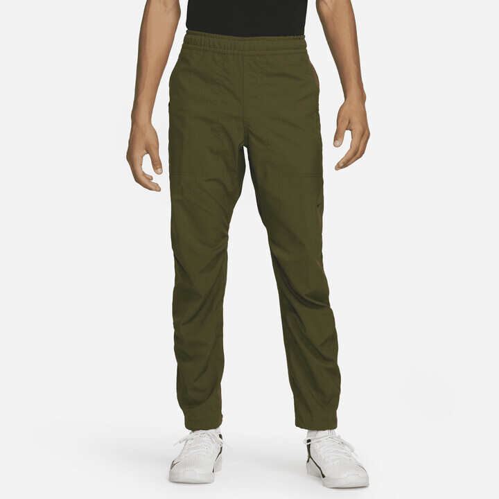 NIKE Size 2XL $125 Men's DRI-FIT ADV A.P.S. WOVEN FITNESS PANTS GREEN  DQ4822 326