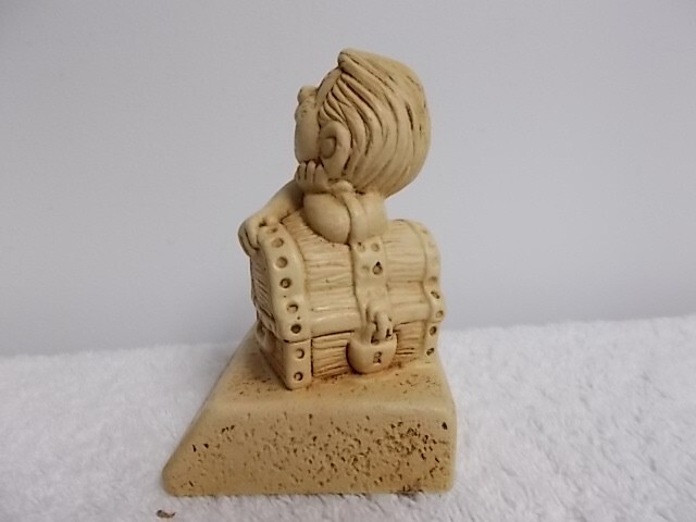 Picture 2 of 5
