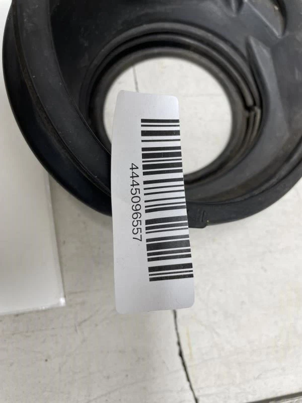 2011 TOYOTA RAV4 FUEL FILLER NECK COVER OEM+ - Image 2 of 4