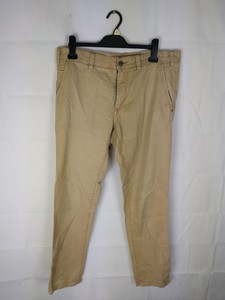 calças chino pull and bear