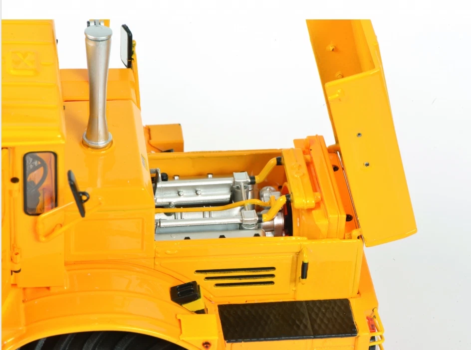 SCHUCO, KIROVETS K-700A plateau, échelle 1/32, SCH7708 - Photo 4/4