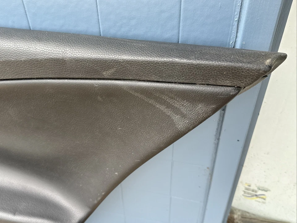 Оригинальная задняя панель двери со стороны пассажира для Volkswagen Passat 2006-2010 годов выпуска 0642121114 - Изображение 3 из 4