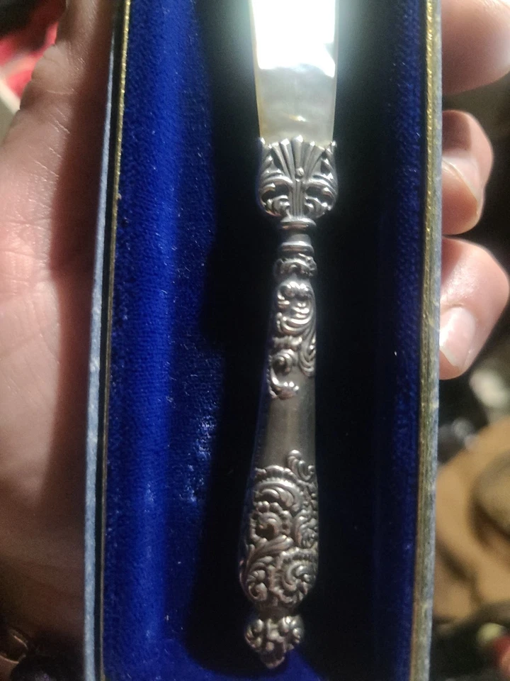 Antique Sterling Silver Caviar Knife/Letter Opener with Mother of Pearl Blade - Image 4 of 4